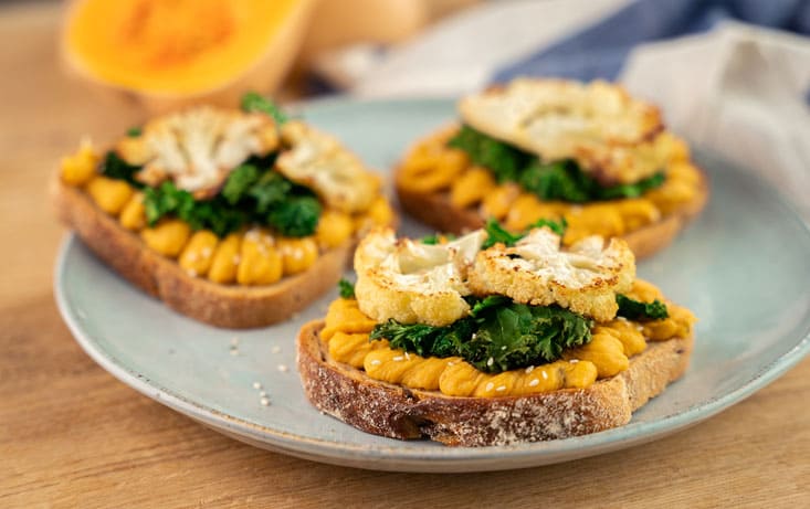 Råg Levain med pumpahummus och krispig kål - Recept | Pågen